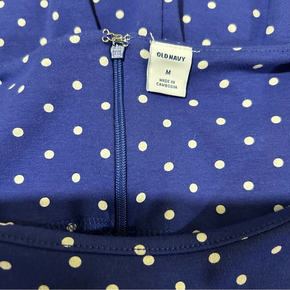 Old Navy Sleeveless Sheath Dress. Blue w/ White Polka Dots. Cotton w/ Spandex. - Picture 3 of 7